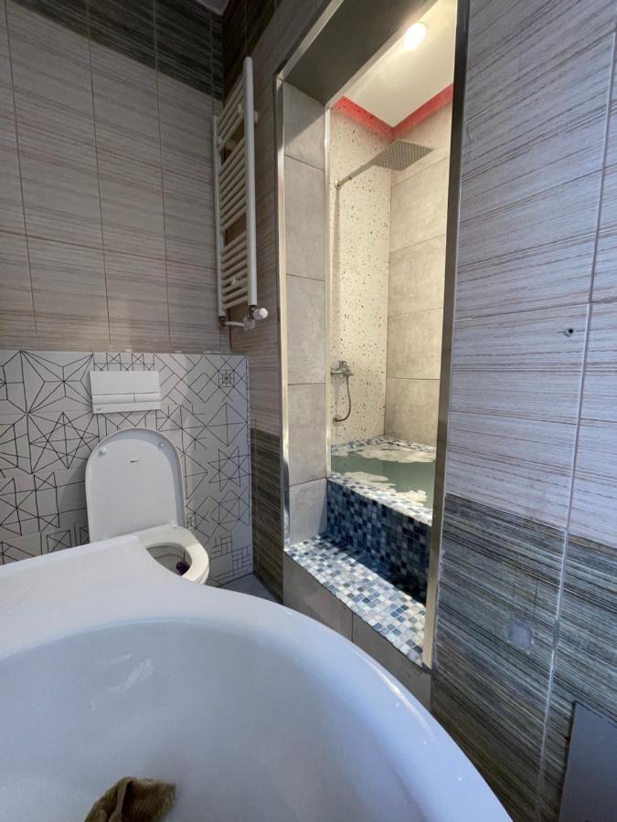Ora-Prn, Studio Apartment In The City Centre プリシュティナ エクステリア 写真